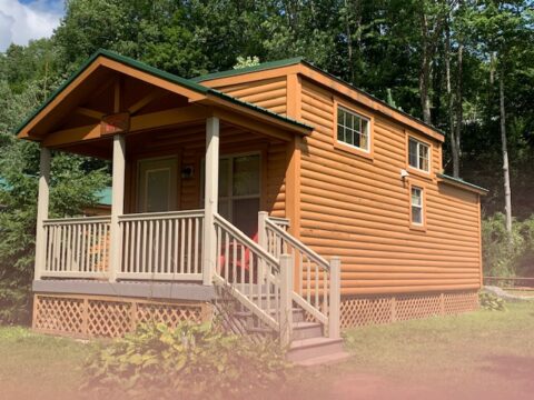 Deluxe Cabins | Roscoe Campsite Park