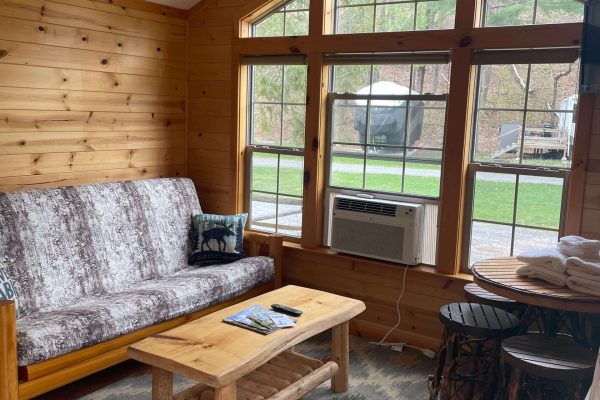 Deluxe Cabins - Gray Wulff