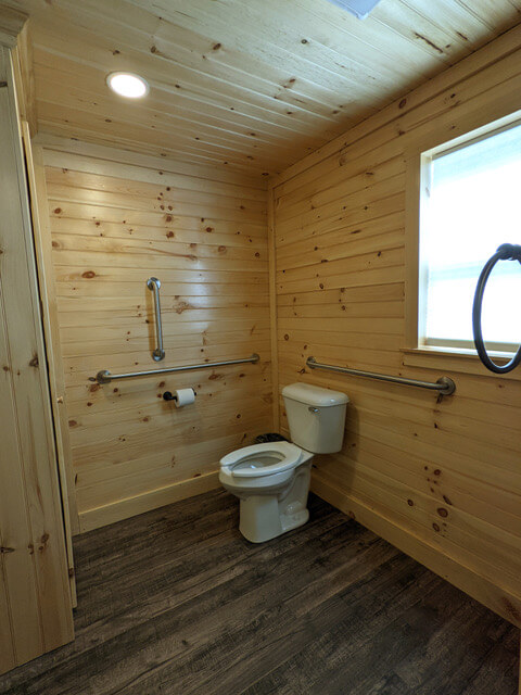 Deluxe Cabins - Quill Gordon