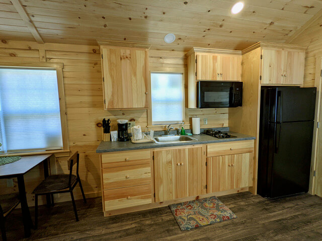 Deluxe Cabins - Quill Gordon