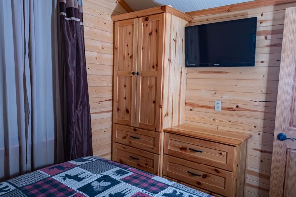 Deluxe Cabins - Cahill