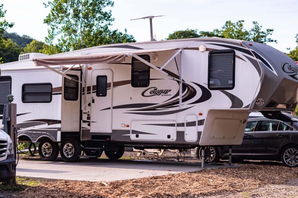 RoscoeCampsite_RV-Sites-2-cougar