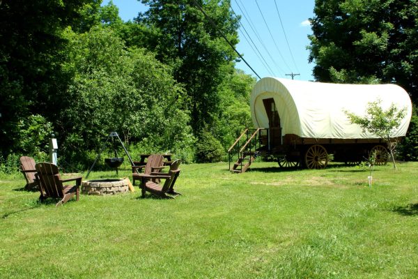 Roscoe-CatskillConestoga-CoveredWagons-outside-firepit-2